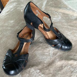Cobb Hill - Black T Strap Mary Jane Heels - Size 7